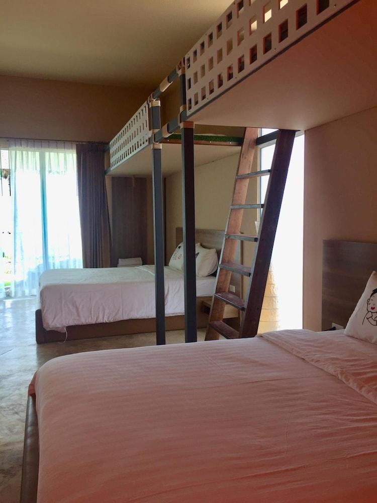 Red Z The Ocean Hotel Пук Тиан Екстериор снимка
