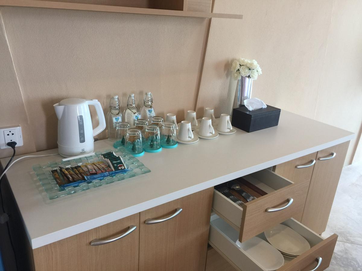 Red Z The Ocean Hotel Пук Тиан Екстериор снимка