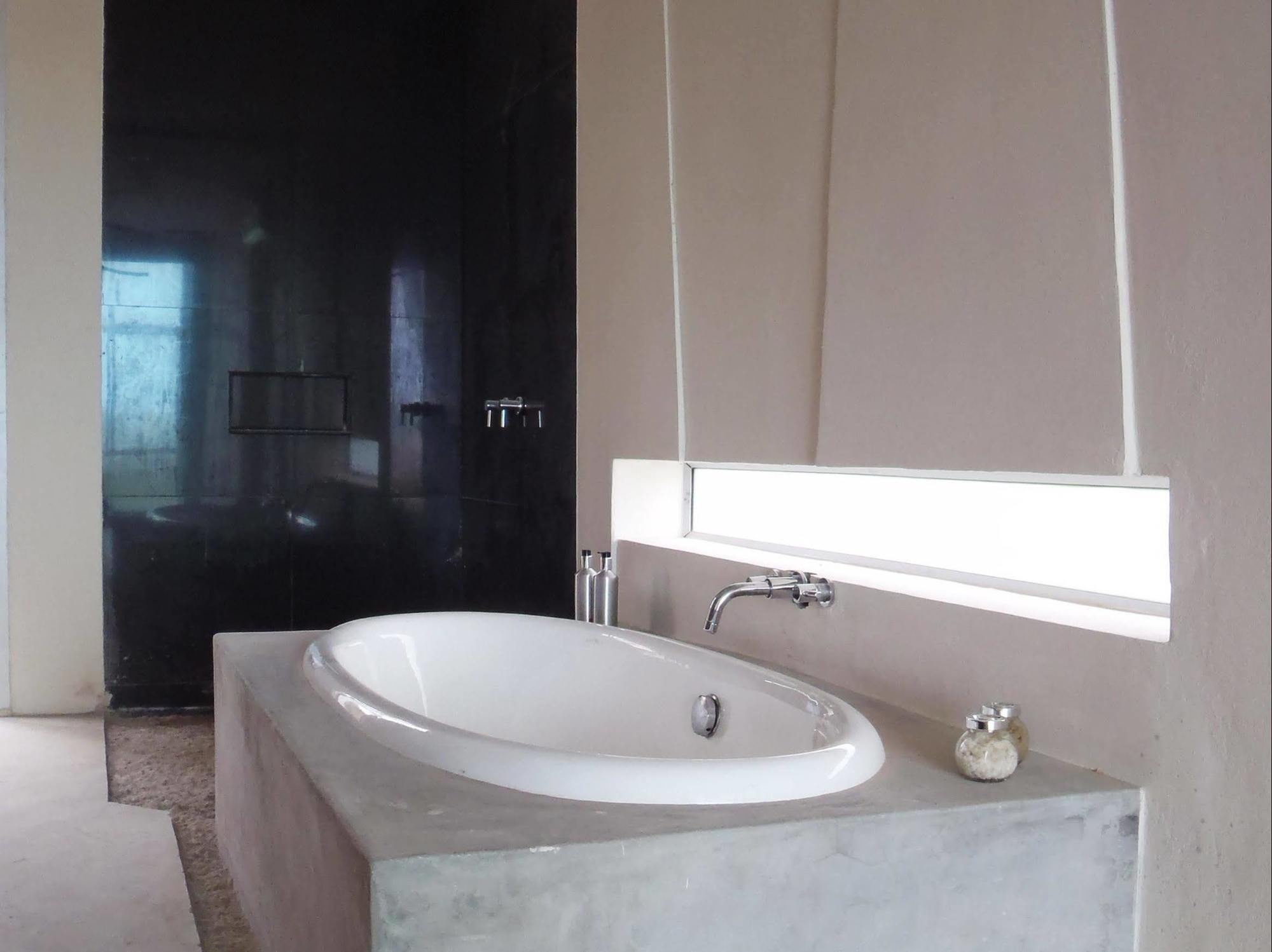 Red Z The Ocean Hotel Пук Тиан Екстериор снимка