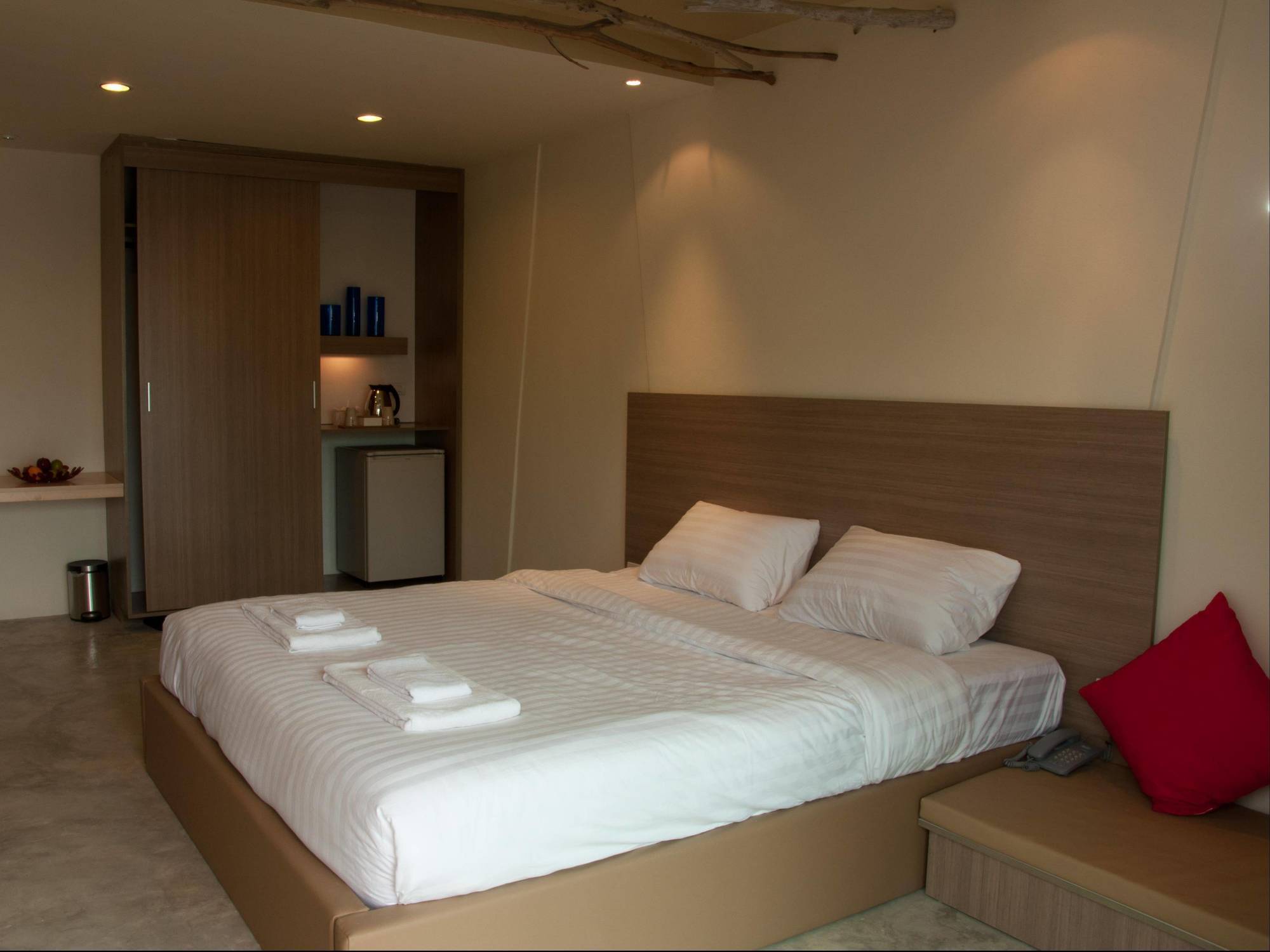 Red Z The Ocean Hotel Пук Тиан Екстериор снимка