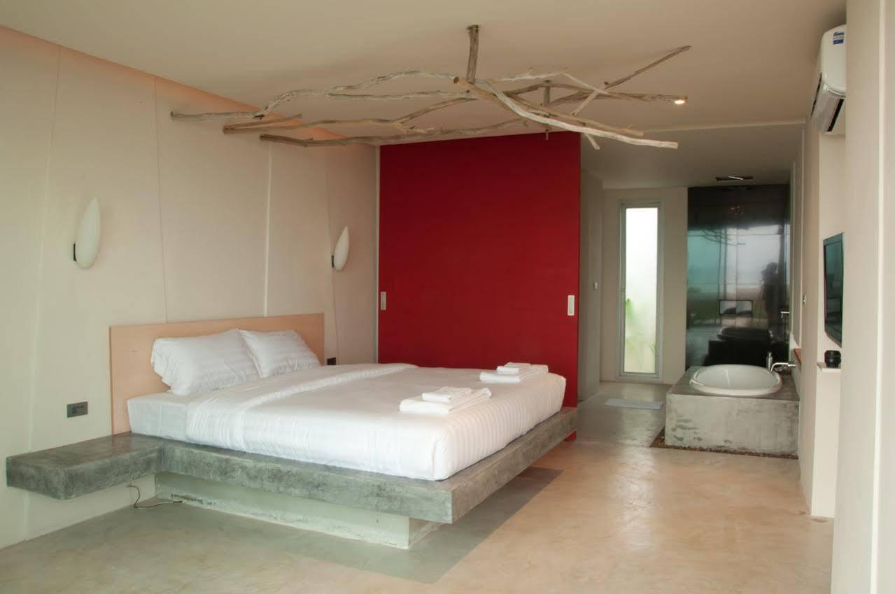 Red Z The Ocean Hotel Пук Тиан Екстериор снимка